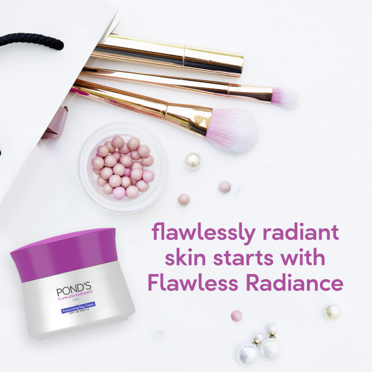 GETIT.QA- Qatar’s Best Online Shopping Website offers POND'S FLAWLESS RADIANCE DERMA+ MOISTURIZING DAY CREAM 50 G at the lowest price in Qatar. Free Shipping & COD Available!