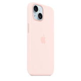 GETIT.QA- Qatar’s Best Online Shopping Website offers APPLE IPHONE 15 SILICONE CASE WITH MAGSAFE, LIGHT PINK, MT0U3ZM/A at the lowest price in Qatar. Free Shipping & COD Available!