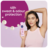 GETIT.QA- Qatar’s Best Online Shopping Website offers NIVEA ANTIPERSPIRANT SPRAY FOR WOMEN PEARL & BEAUTY 150 ML at the lowest price in Qatar. Free Shipping & COD Available!