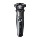 GETIT.QA- Qatar’s Best Online Shopping Website offers PHILIPS S5587/70 SERIES 5000 WET & DRY ELECTRIC SHAVER at the lowest price in Qatar. Free Shipping & COD Available!